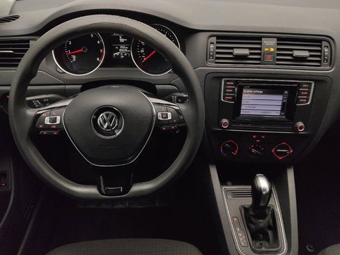 Used 2016 Volkswagen Jetta S FWD image 22