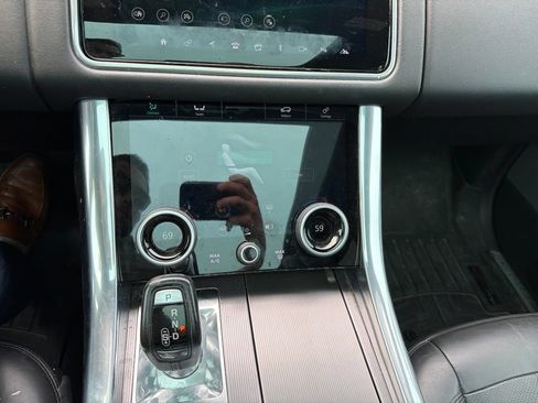 Used 2020 Land Rover Range Rover Sport HSE AWD/4WD image 17