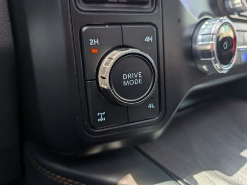 Used 2024 Ford F250 Platinum AWD/4WD image 71