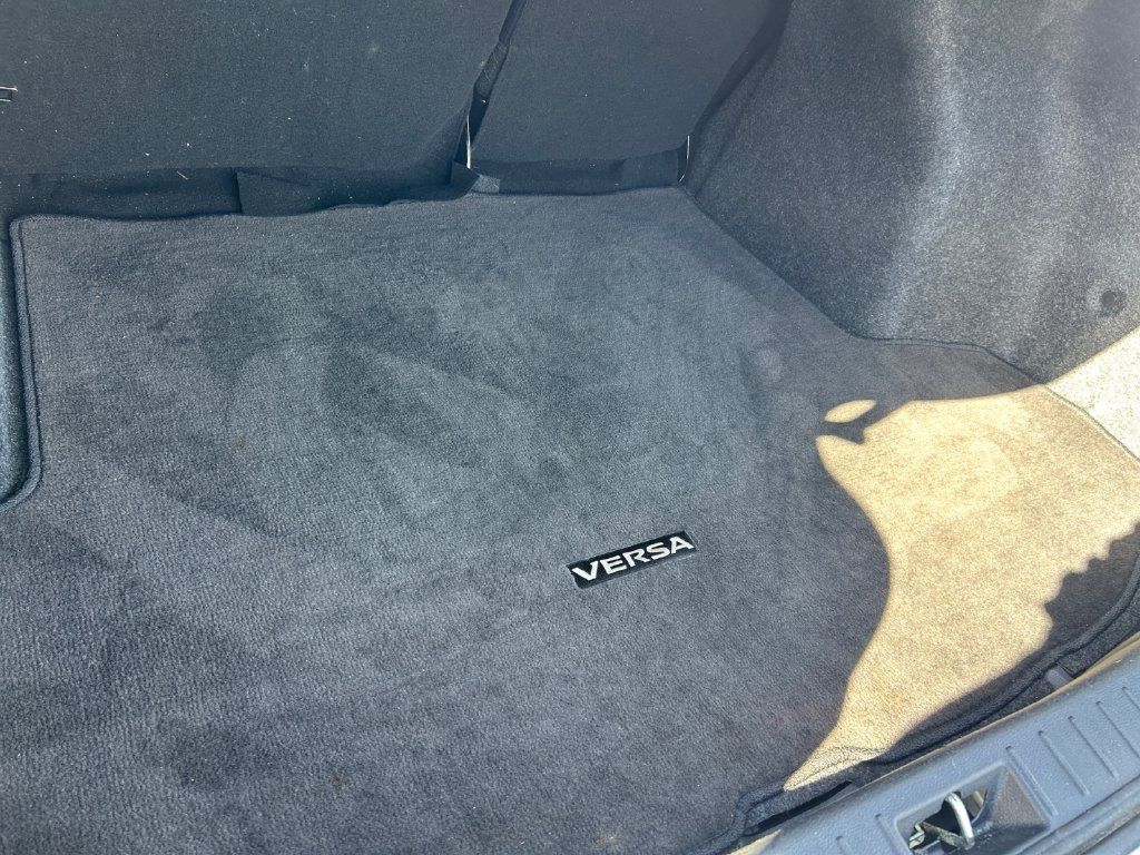 Used 2024 Nissan Versa SV FWD image 16