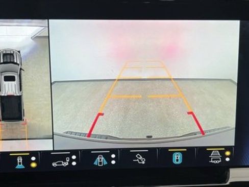 Used 2023 Chevrolet Silverado 1500 ZR2 image 35