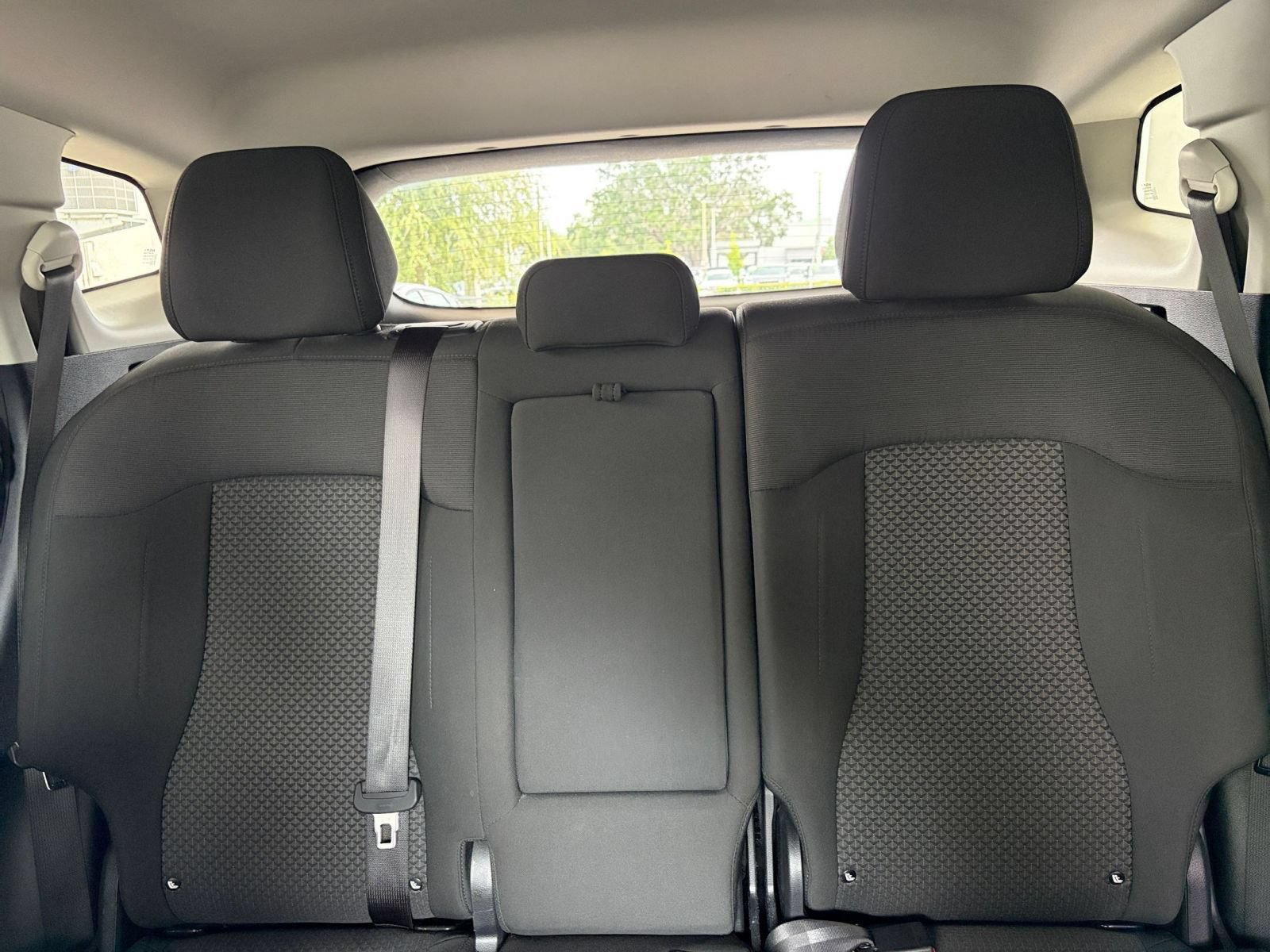 Used 2025 Kia Sportage LX FWD image 37