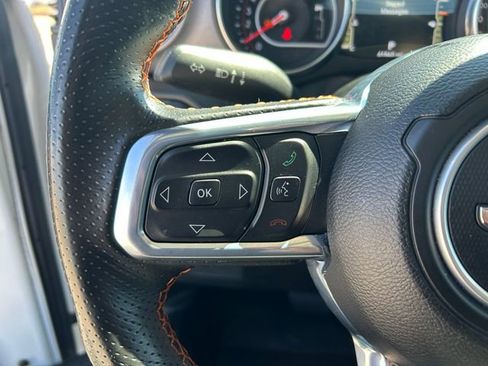 Used 2021 Jeep Gladiator Mojave AWD/4WD image 17