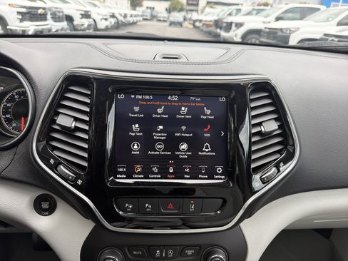 Used 2020 Jeep Cherokee Limited w/ Technology Group FWD image 23