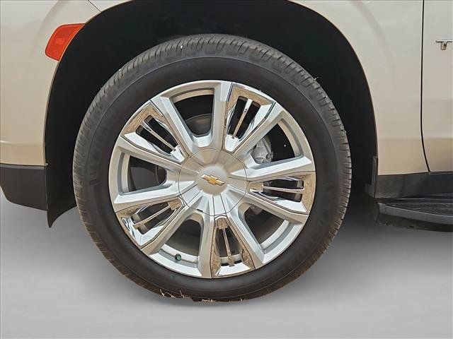 Used 2022 Chevrolet Tahoe High Country AWD/4WD image 24