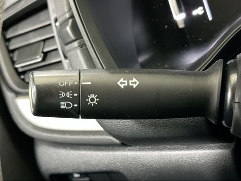 Used 2018 Honda CR-V LX image 28