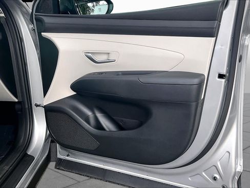 Used 2026 Hyundai Tucson SEL FWD image 23