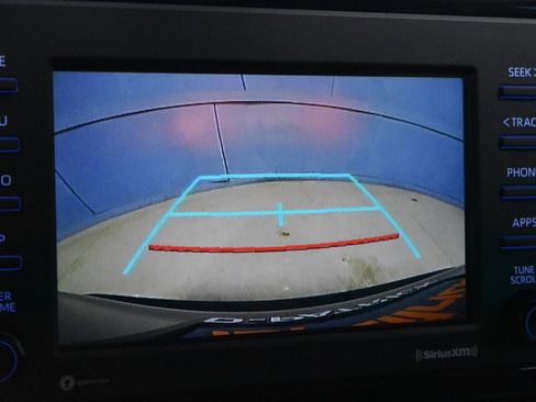 Used 2021 Toyota RAV4 LE AWD/4WD image 11