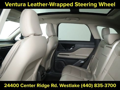 Certified 2022 Lincoln Corsair AWD w/ Premium Package image 15