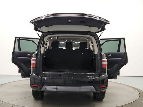 Used 2024 Nissan Armada SL image 14