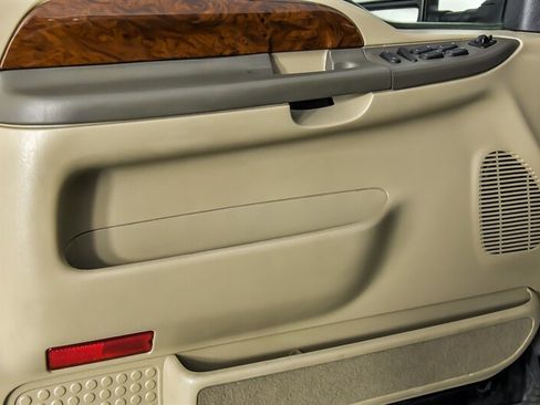 Used 2000 Ford F350 Lariat image 18