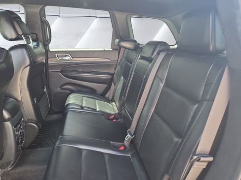 Used 2019 Jeep Grand Cherokee Limited AWD/4WD image 11