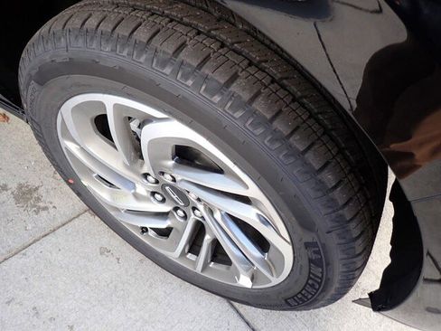 New 2025 Lincoln Navigator Reserve image 33