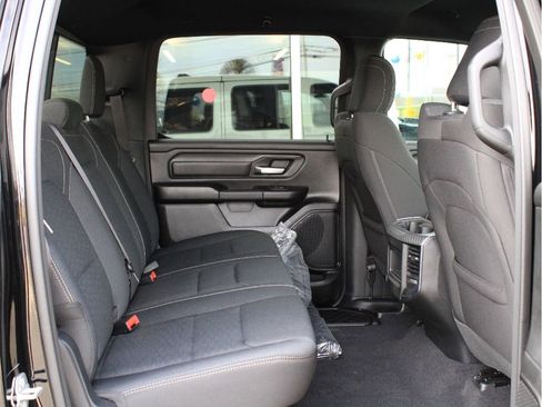 New 2026 RAM 1500 Express AWD/4WD image 33