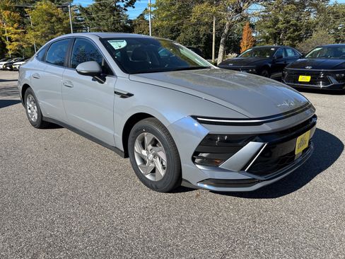 New 2026 Hyundai Sonata SE FWD image 9