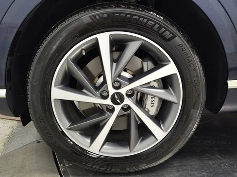 Used 2025 Genesis GV80 2.5T Advanced AWD/4WD image 14