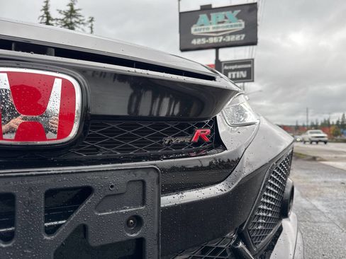 Used 2019 Honda Civic Type R image 13