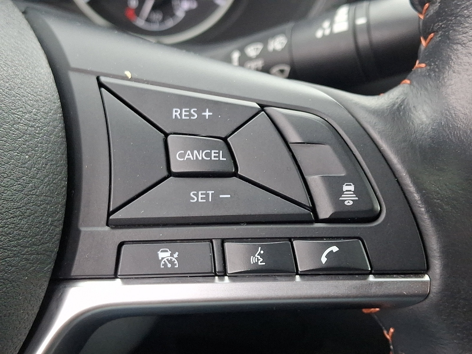 Used 2023 Nissan Sentra SR w/ SR Premium Package FWD image 22