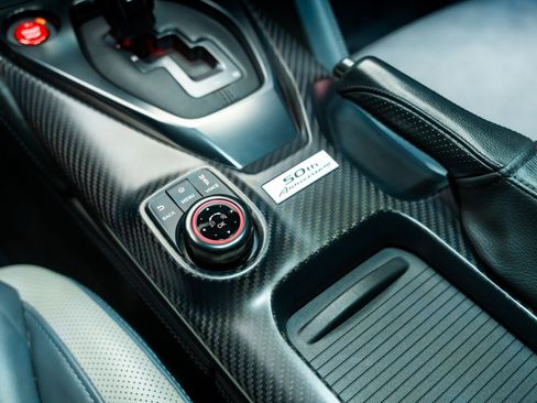 Used 2020 Nissan GT-R Premium AWD/4WD image 56