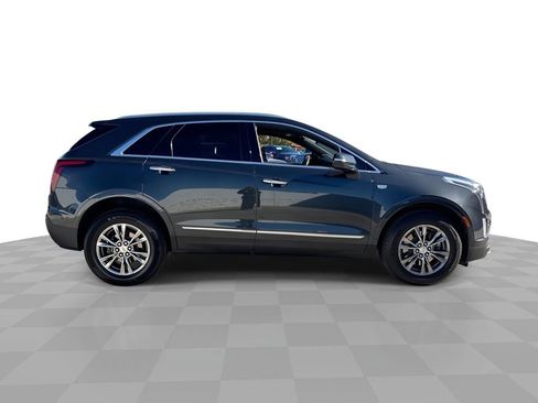 Used 2021 Cadillac XT5 Premium Luxury image 2