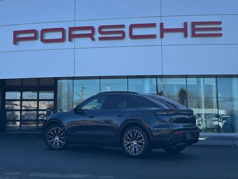 New 2026 Porsche Macan 4 Electric AWD/4WD image 3