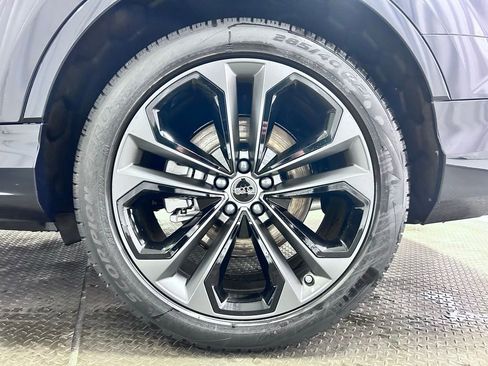 New 2026 Audi Q7 3.0T Premium Plus AWD/4WD image 30