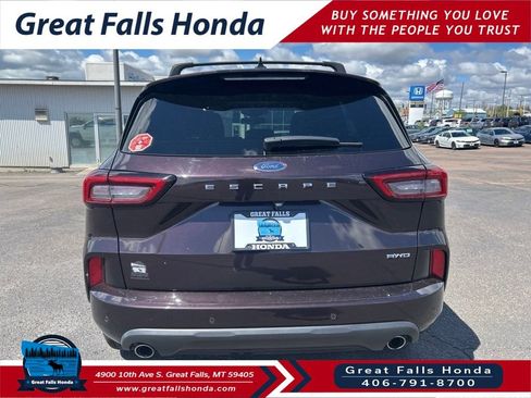 Used 2023 Ford Escape ST-Line Elite w/ Premium Technology Package AWD/4WD image 6