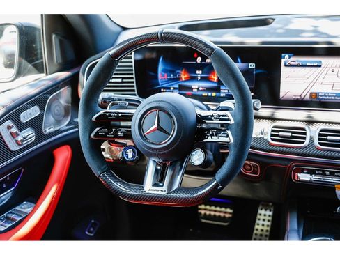 New 2025 Mercedes-Benz GLE 53 AMG 4MATIC image 13
