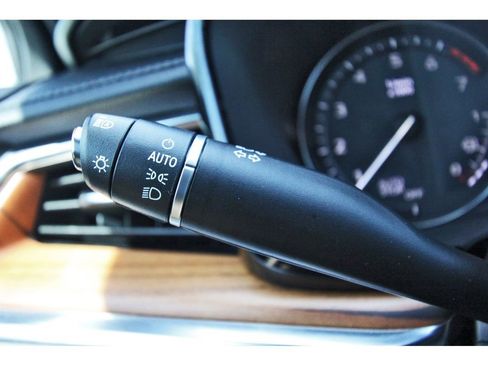 Used 2022 Cadillac XT5 Premium Luxury w/ Technology Package image 17