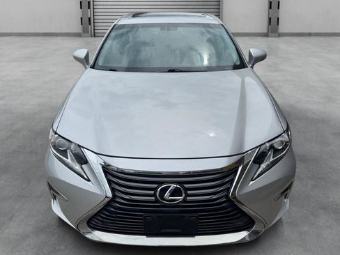 Used 2016 Lexus ES 350 w/ Premium Package w/Wood Trim FWD image 36