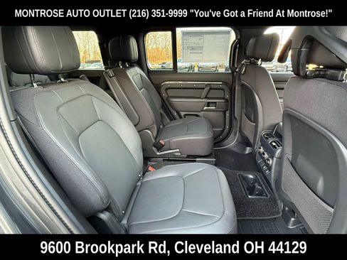 New 2026 Land Rover Defender 130 X-Dynamic SE image 16