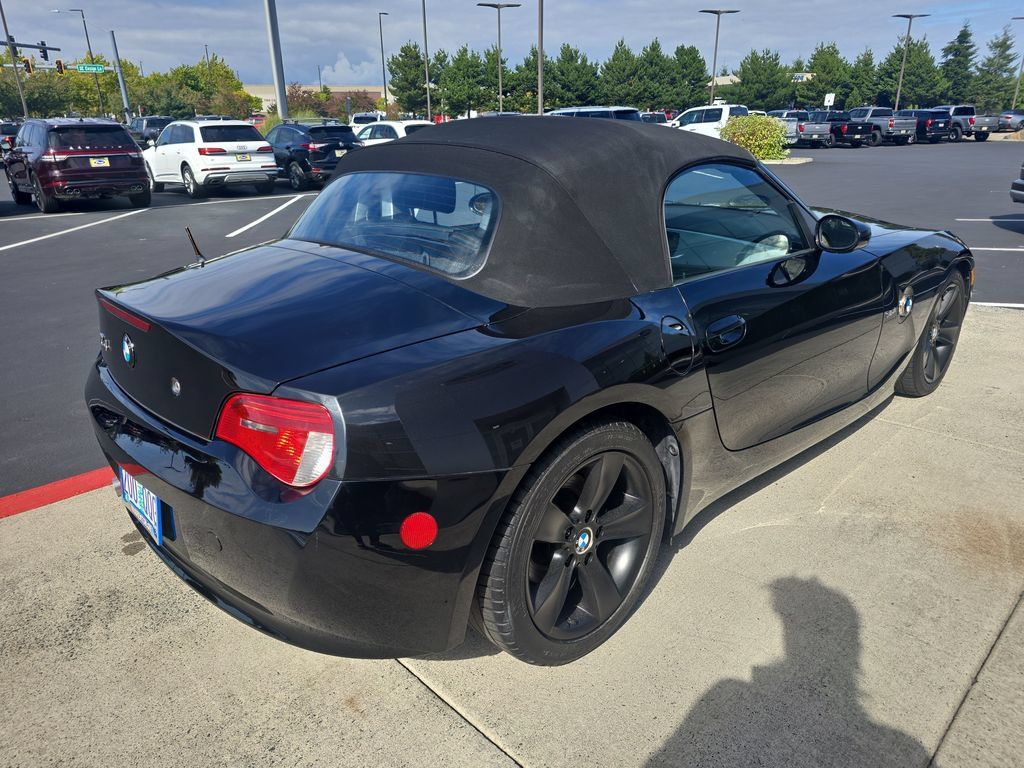 Used 2006 BMW Z4 3.0i RWD image 4