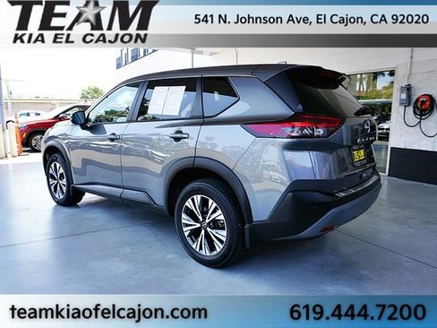 Used 2022 Nissan Rogue SV FWD image 7