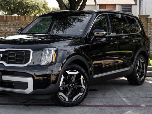Used 2023 Kia Telluride S w/ S Sunroof Package image 14