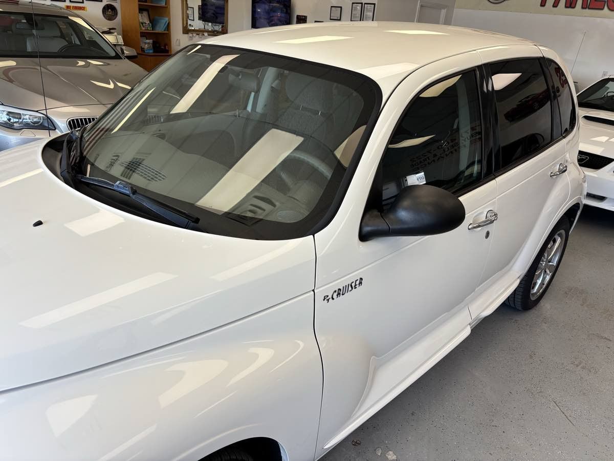 Used 2002 Chrysler PT Cruiser Touring FWD image 3