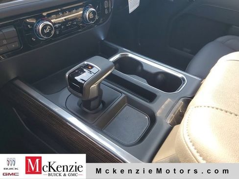 New 2026 GMC Sierra 1500 Elevation w/ Elevation Premium Package AWD/4WD image 18