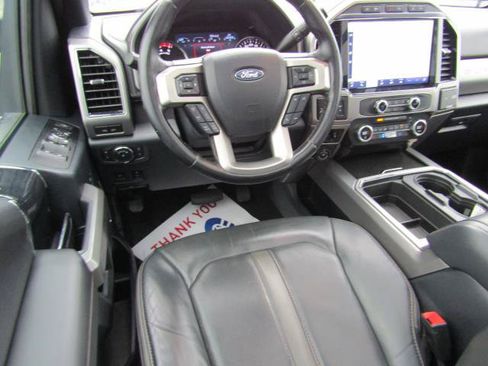 Used 2022 Ford F250 Platinum AWD/4WD image 2