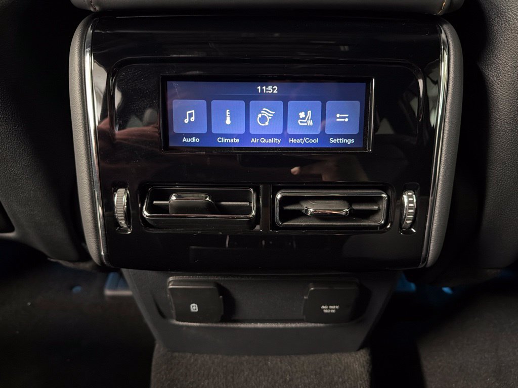 New 2026 Lincoln Aviator Black Label w/ Jet Appearance Package AWD/4WD image 37