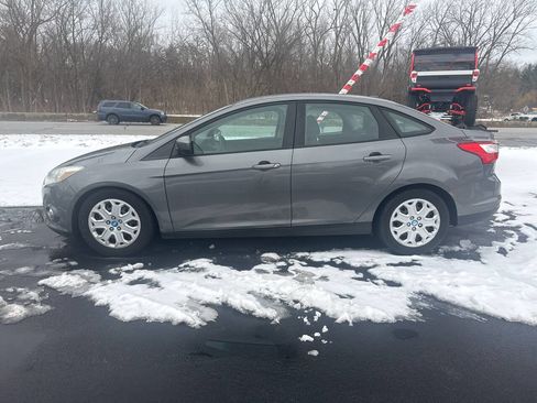Used 2012 Ford Focus SE image 6