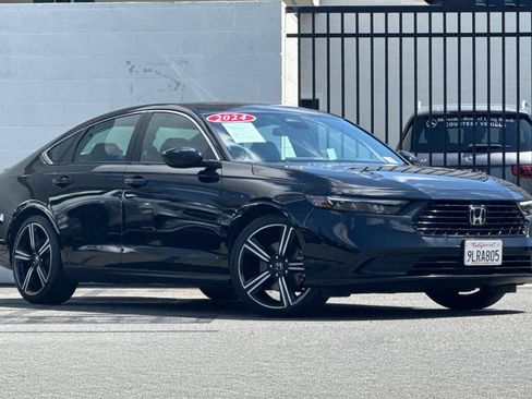 Used 2024 Honda Accord Sport image 2