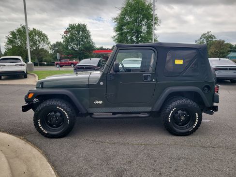 Used 2004 Jeep Wrangler X w/ Convenience Group AWD/4WD image 6