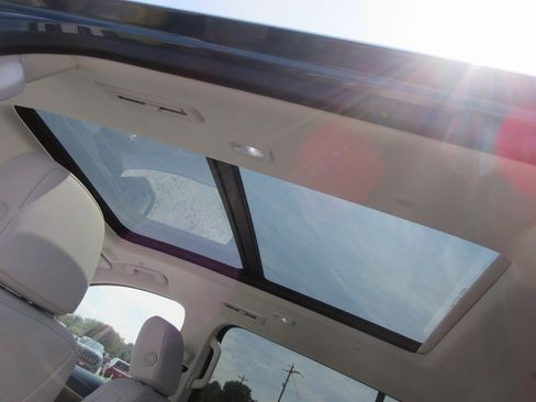 New 2026 Buick Enclave Avenir w/ Super Cruise Package image 16