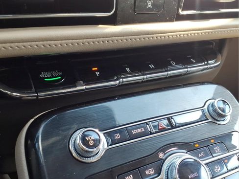 Used 2023 Lincoln Nautilus Reserve FWD image 26
