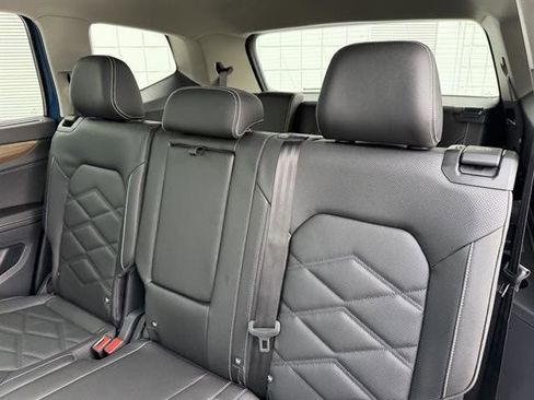 New 2026 Volkswagen Atlas SE image 17