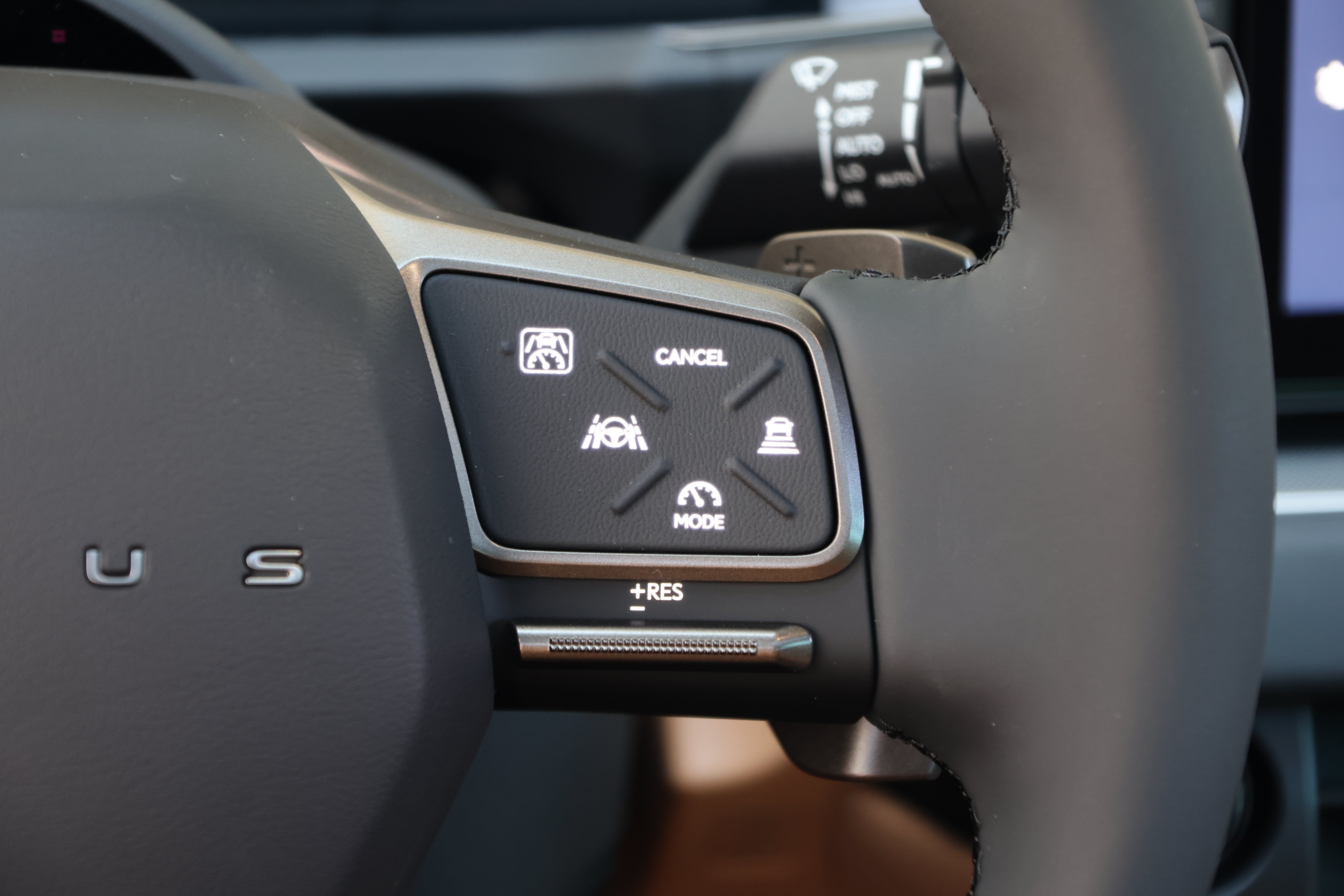 New 2027 Lexus ES 350h w/ Accessory Package (K3) FWD image 31