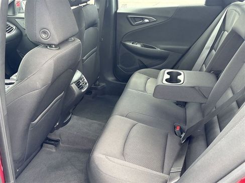 Used 2020 Chevrolet Malibu LT FWD image 23