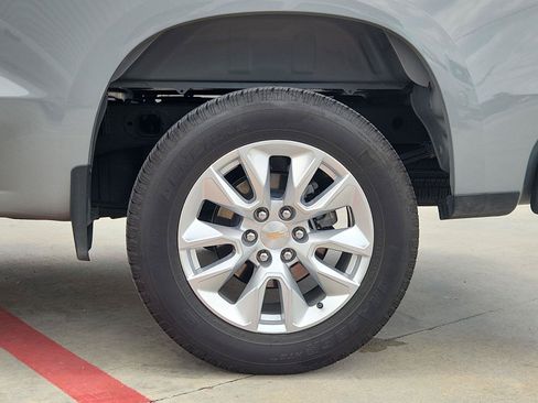 Used 2025 Chevrolet Silverado 1500 Custom RWD image 31