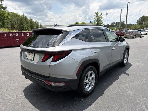 Used 2024 Hyundai Tucson SEL FWD image 5