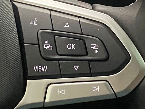 New 2026 Volkswagen Tiguan SE image 13