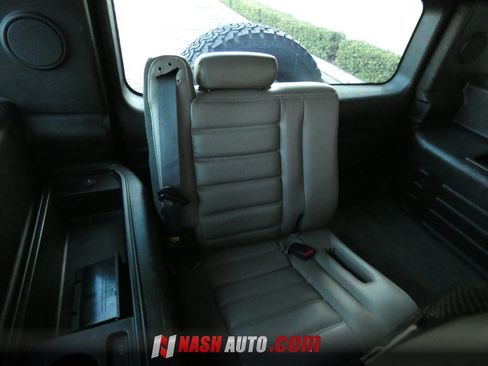 Used 2005 HUMMER H2 w/ Preferred Equipment Group AWD/4WD image 41